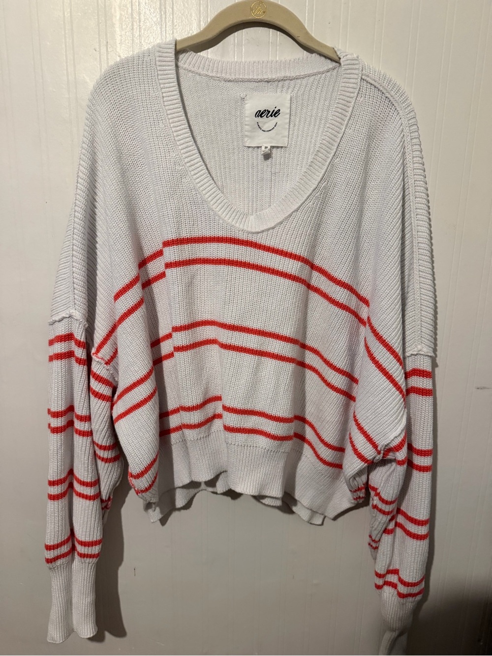 aerie White V-Neck Sweater with Red Stripe XXL